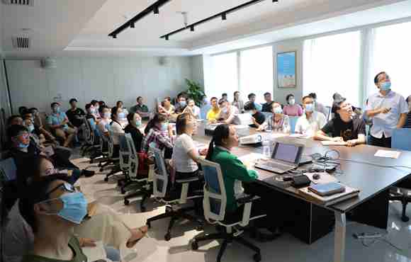 九游老哥J9俱乐部官网职称评审申报实操培训交流会顺利举办